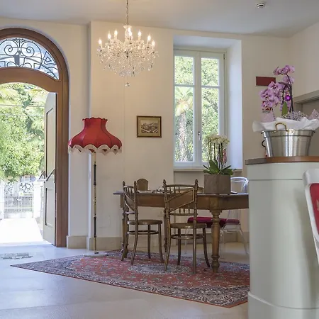 Italia Luxury And Aparthotel 3*
